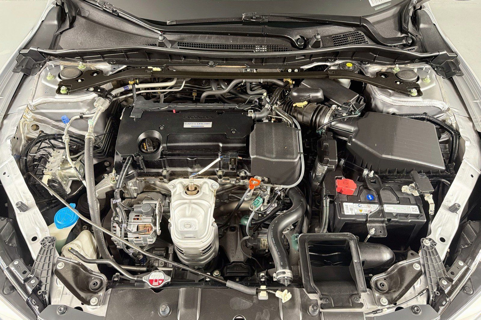 Used 2016 Honda Accord EX image 11