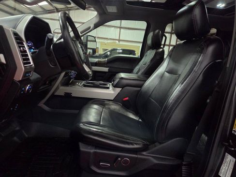 Used 2017 Ford F250 Lariat w/ Lariat Ultimate Package image 71