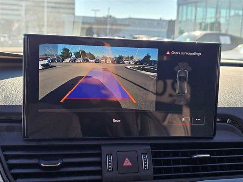 Certified 2025 Audi Q5 2.0T Premium image 30