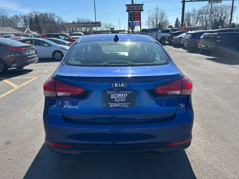 Used 2018 Kia Forte LX w/ LX Popular Package image 4
