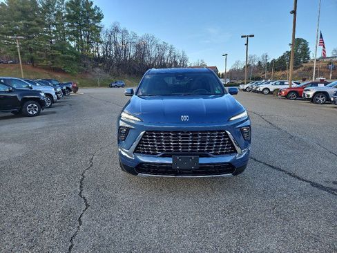 New 2026 Buick Enclave Avenir image 6