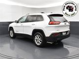 Used 2016 Jeep Cherokee Latitude image 4