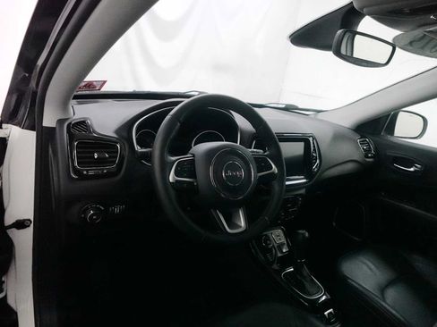 Used 2019 Jeep Compass Limited AWD/4WD image 15