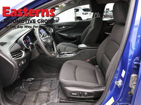 Used 2023 Chevrolet Malibu LT FWD image 14