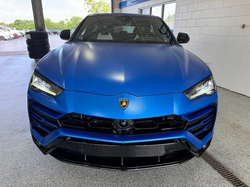 Used 2021 Lamborghini Urus AWD/4WD image 3