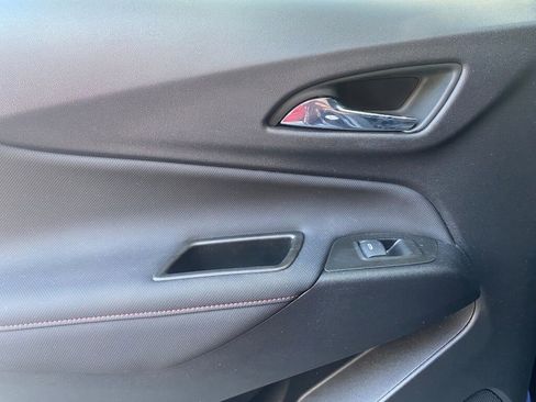 Used 2023 Chevrolet Equinox RS image 17