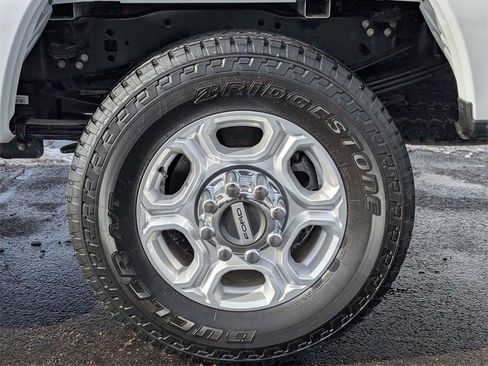 Used 2025 Ford F350 XLT image 15