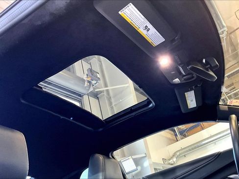 Used 2018 Chevrolet Camaro SS RWD image 14