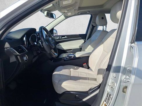 Used 2017 Mercedes-Benz GLS 450 4MATIC image 15