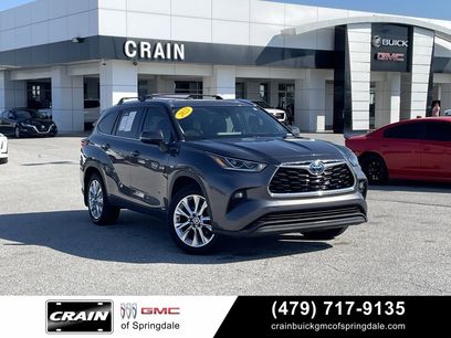 Used 2023 Toyota Highlander Limited