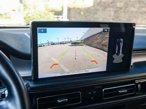 Used 2021 Lincoln Nautilus FWD w/ Equipment Group 101A image 16