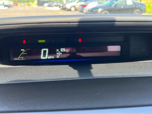 Used 2013 Toyota Prius V Three FWD image 19