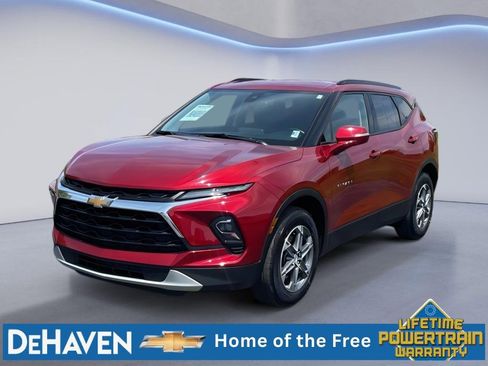 Used 2023 Chevrolet Blazer LT FWD image 2