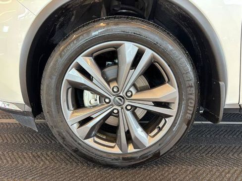 Certified 2024 Nissan Murano Platinum w/ Cargo Package AWD/4WD image 12