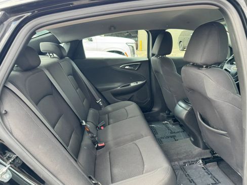 Used 2023 Chevrolet Malibu LS FWD image 16