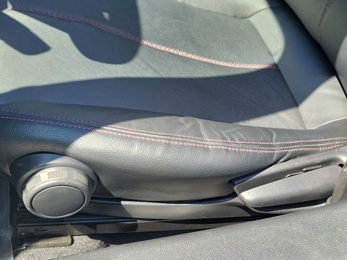 Used 2018 MAZDA MX-5 Miata Grand Touring image 17