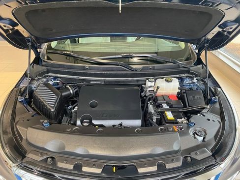 Used 2024 Buick Enclave Essence image 22