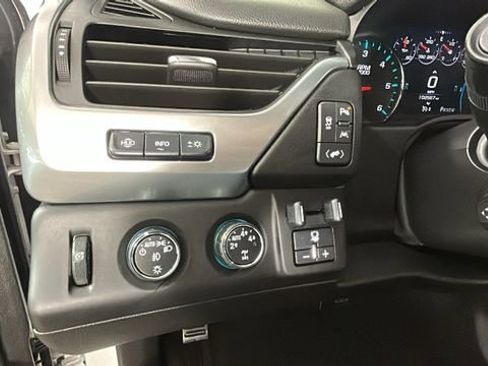 Used 2016 Chevrolet Tahoe LTZ AWD/4WD image 20
