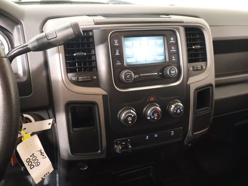 Used 2018 RAM 2500 Tradesman w/ Chrome Appearance Group AWD/4WD image 5