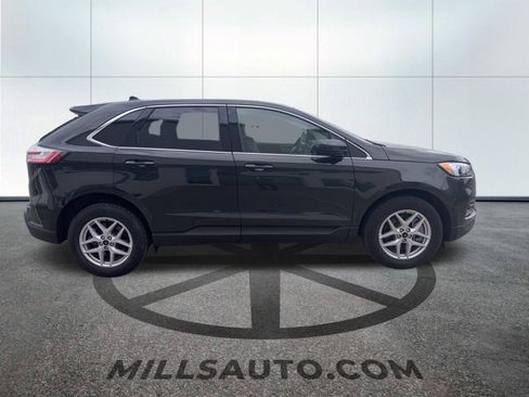 Used 2024 Ford Edge SEL w/ Convenience Package AWD/4WD image 3