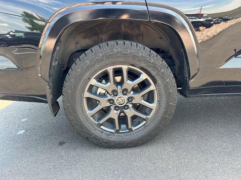 Used 2024 Toyota Sequoia Platinum AWD/4WD image 13