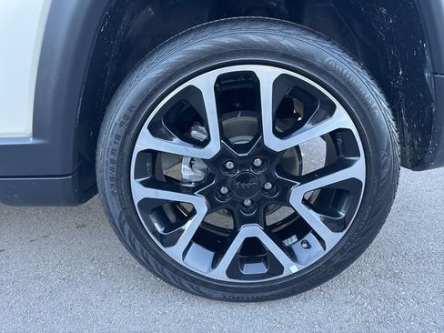 Used 2021 Jeep Compass Limited w/ Sun and Sound Group image 29