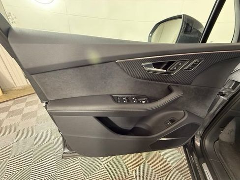 Used 2025 Audi SQ7 Prestige AWD/4WD image 14