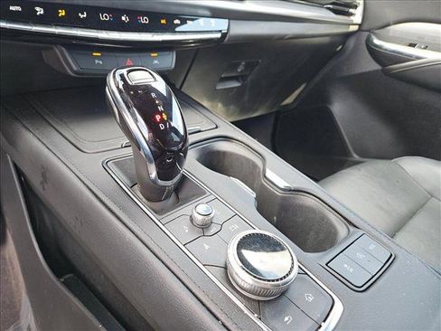 Used 2024 Cadillac XT4 Premium Luxury image 14