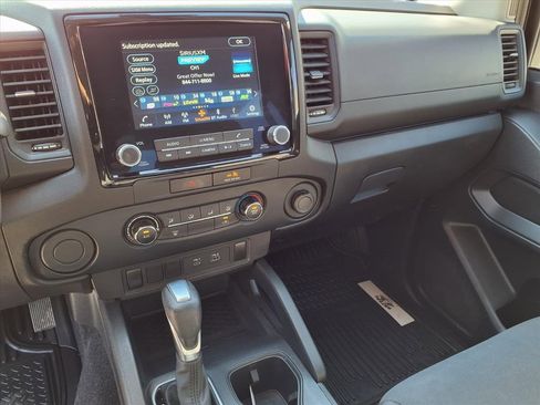 Used 2022 Nissan Frontier S image 5