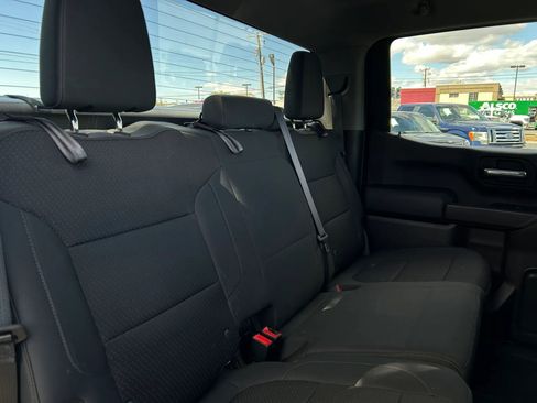 Used 2019 Chevrolet Silverado 1500 Custom Trail Boss w/ Custom Convenience Package AWD/4WD image 9