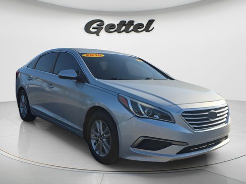 Used 2016 Hyundai Sonata SE FWD image 3