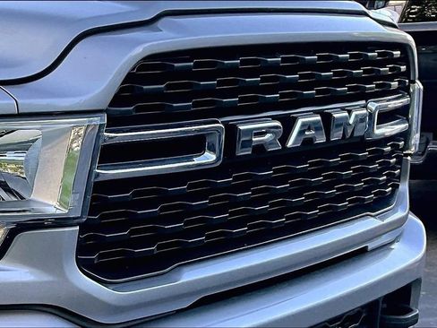 Used 2024 RAM 2500 Big Horn w/ Sport Appearance Package AWD/4WD image 30