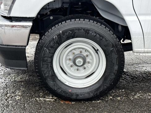 New 2025 Ford E-350 and Econoline 350 Super Duty w/ Power Equipment Group RWD image 9