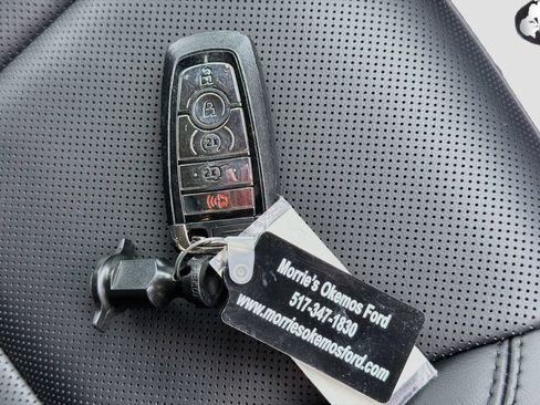 Used 2025 Lincoln Corsair AWD w/ Equipment Group 101A image 35