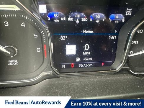 Used 2021 GMC Yukon XL SLT w/ SLT Premium Package AWD/4WD image 10