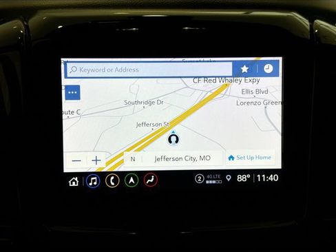 Used 2023 Chevrolet Traverse RS FWD image 12