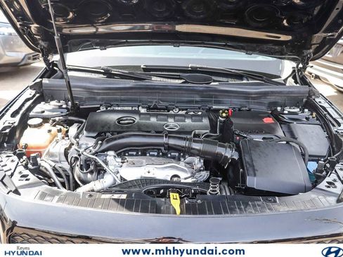 Used 2022 Mercedes-Benz GLB 250 w/ Premium Package Lite image 19