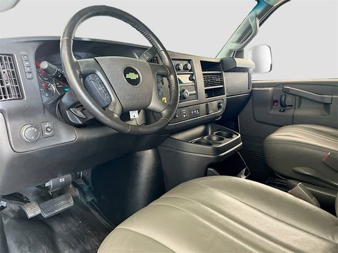Used 2023 Chevrolet Express 2500 w/ Driver Convenience Package image 9