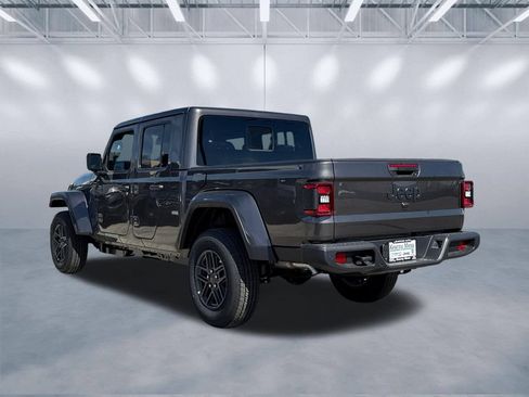 New 2026 Jeep Gladiator Sport AWD/4WD image 4