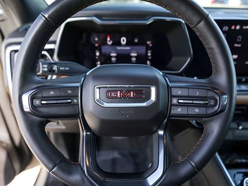 Used 2023 GMC Canyon AT4 w/ AT4 Premium Package AWD/4WD image 15