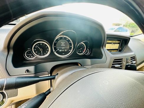 Used 2011 Mercedes-Benz E 350 E 350 2dr Coupe image 15