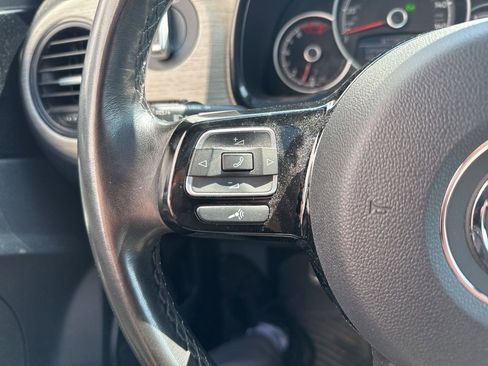 Used 2018 Volkswagen Beetle 2.0T Coast w/ Coast Lighting Package image 9