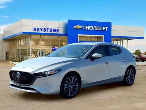 Used 2024 MAZDA MAZDA3 s FWD image 3