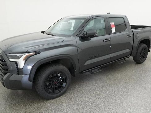 New 2026 Toyota Tundra SR5 AWD/4WD image 30