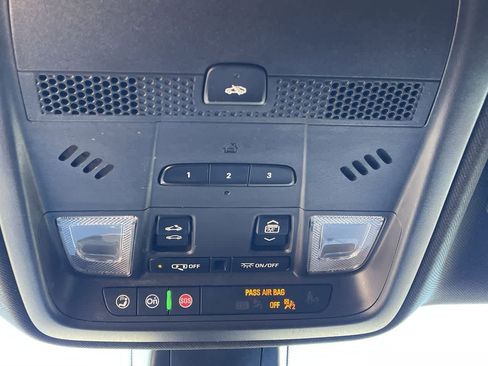 Used 2024 Cadillac XT5 Sportv w/ Technology Package AWD/4WD image 33