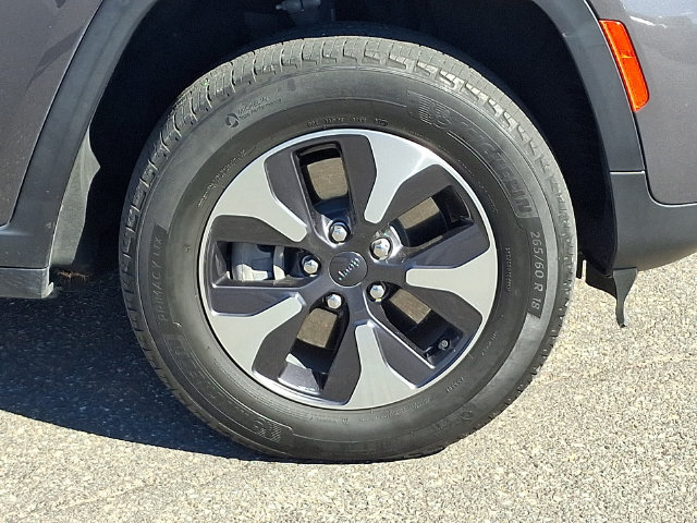 Used 2023 Jeep Grand Cherokee 4WD 4xe image 27