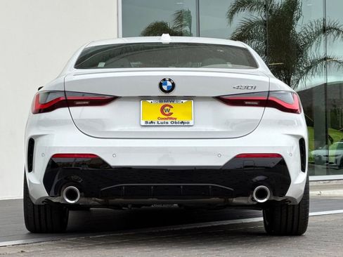 New 2026 BMW 430i Coupe w/ M Sport Package image 4