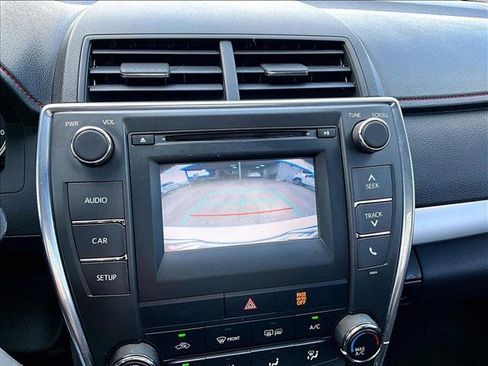 Used 2017 Toyota Camry SE FWD image 21
