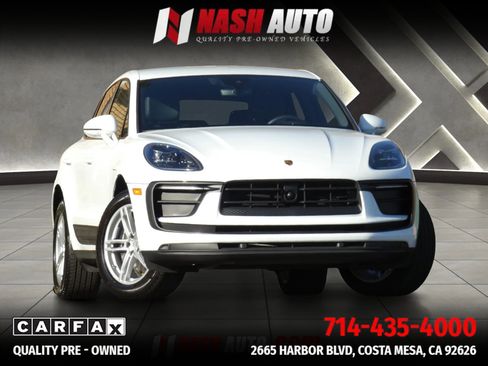 Used 2024 Porsche Macan AWD/4WD image 16