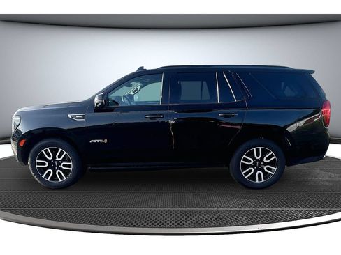 Used 2022 GMC Yukon AT4 w/ AT4 Premium Plus Package AWD/4WD image 16